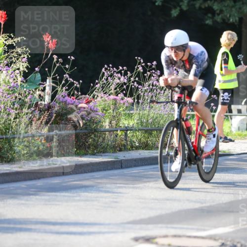 08.09.2024 - Stadtparktriathlon Zöllner http://msf.ph/oto/7008642 08.09.2024 08:53:14 Radfahren 8, 24, 30, 46, 58, 60, 67, 82 meine-sportfotos.de