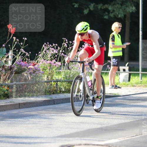 08.09.2024 - Stadtparktriathlon Zöllner http://msf.ph/oto/7008702 08.09.2024 08:53:18 Radfahren 8, 58, 60, 67 meine-sportfotos.de