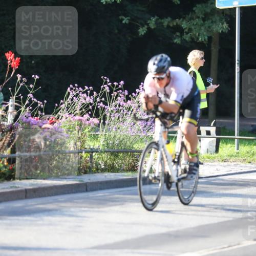 08.09.2024 - Stadtparktriathlon Zöllner http://msf.ph/oto/7008782 08.09.2024 08:53:25 Radfahren 60, 67 meine-sportfotos.de