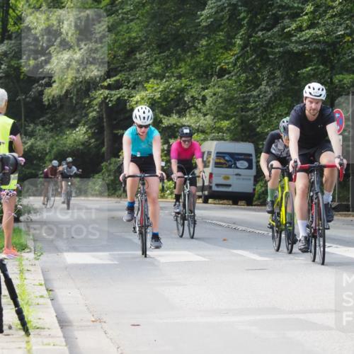 08.09.2024 - Stadtparktriathlon Zöllner http://msf.ph/oto/7008791 08.09.2024 11:55:15 Radfahren 588, 596, 626, 658, 683, 807 meine-sportfotos.de