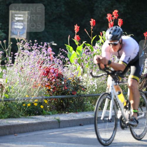 08.09.2024 - Stadtparktriathlon Zöllner http://msf.ph/oto/7008792 08.09.2024 08:53:26 Radfahren 10, 60, 67 meine-sportfotos.de