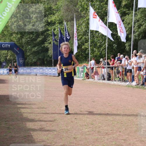 08.09.2024 - Airport Race Strokosch-Dieckow http://msf.ph/oto/7008819 08.09.2024 12:02:20 Ziel 2508, 2650, 2669 meine-sportfotos.de