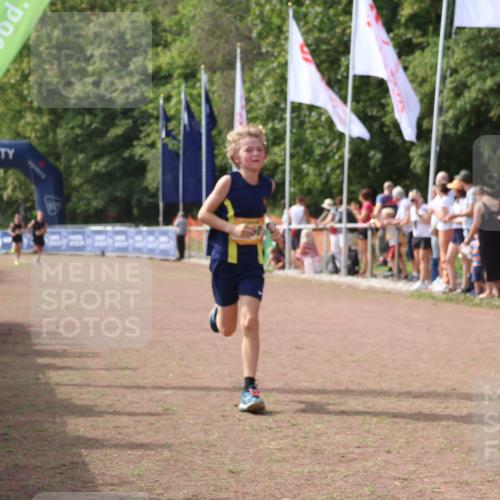 08.09.2024 - Airport Race Strokosch-Dieckow http://msf.ph/oto/7008828 08.09.2024 12:02:20 Ziel 2508, 2650, 2669 meine-sportfotos.de