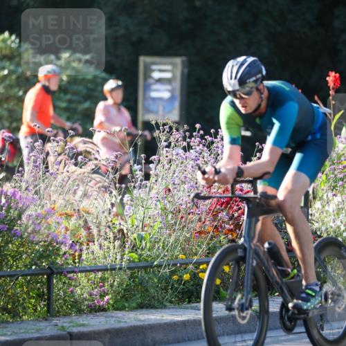 08.09.2024 - Stadtparktriathlon Zöllner http://msf.ph/oto/7008887 08.09.2024 08:53:47 Radfahren 6, 13, 14, 61 meine-sportfotos.de