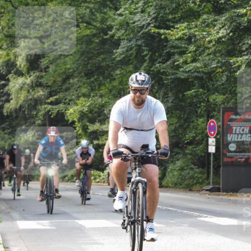 08.09.2024 - Stadtparktriathlon Zöllner http://msf.ph/oto/7008900 08.09.2024 11:55:35 Radfahren 617, 649, 659, 675, 678, 691, 832 meine-sportfotos.de