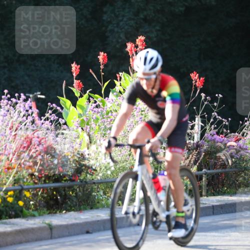 08.09.2024 - Stadtparktriathlon Zöllner http://msf.ph/oto/7008919 08.09.2024 08:53:56 Radfahren 6, 7, 13, 14, 16 meine-sportfotos.de