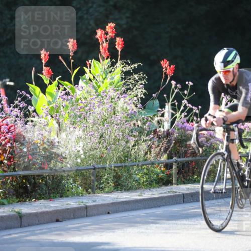 08.09.2024 - Stadtparktriathlon Zöllner http://msf.ph/oto/7008937 08.09.2024 08:53:58 Radfahren 6, 7, 13, 14, 16, 64 meine-sportfotos.de