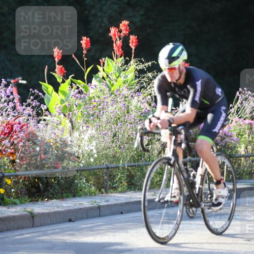 08.09.2024 - Stadtparktriathlon Zöllner http://msf.ph/oto/7008944 08.09.2024 08:53:58 Radfahren 6, 7, 13, 14, 16, 64 meine-sportfotos.de