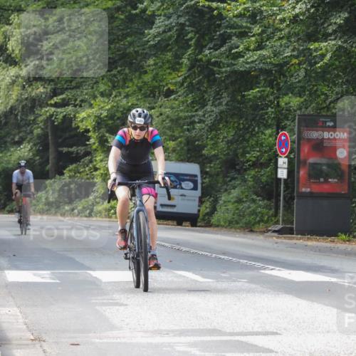 08.09.2024 - Stadtparktriathlon Zöllner http://msf.ph/oto/7008956 08.09.2024 11:55:43 Radfahren 617, 649, 659, 675, 691, 725, 832 meine-sportfotos.de