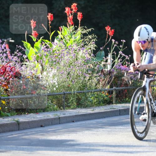 08.09.2024 - Stadtparktriathlon Zöllner http://msf.ph/oto/7008983 08.09.2024 08:53:59 Radfahren 6, 7, 13, 14, 16, 64 meine-sportfotos.de