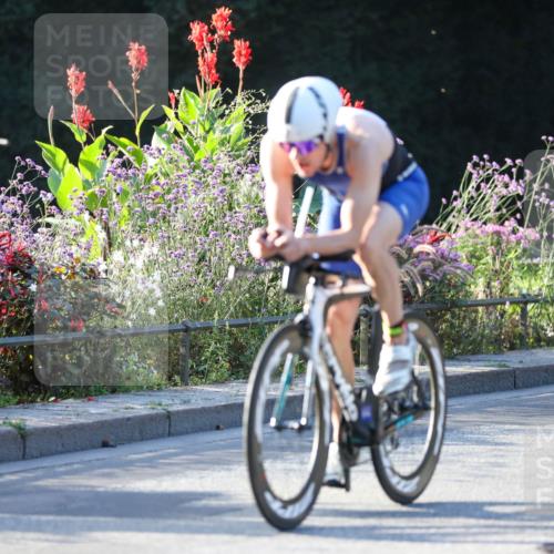 08.09.2024 - Stadtparktriathlon Zöllner http://msf.ph/oto/7008987 08.09.2024 08:53:59 Radfahren 6, 7, 13, 14, 16, 64 meine-sportfotos.de
