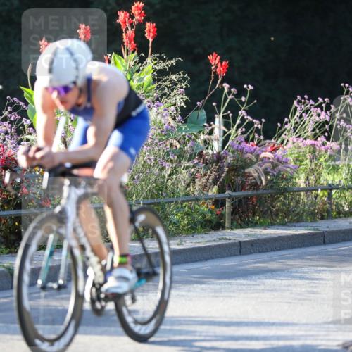 08.09.2024 - Stadtparktriathlon Zöllner http://msf.ph/oto/7008993 08.09.2024 08:53:59 Radfahren 6, 7, 13, 14, 16, 64 meine-sportfotos.de