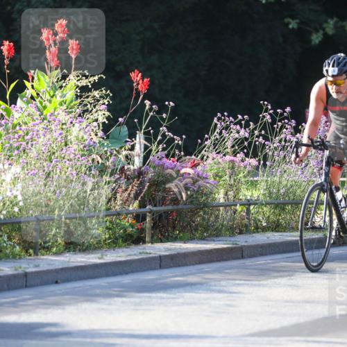 08.09.2024 - Stadtparktriathlon Zöllner http://msf.ph/oto/7009038 08.09.2024 08:54:05 Radfahren 16, 64, 69 meine-sportfotos.de