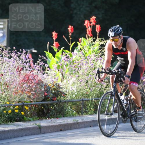 08.09.2024 - Stadtparktriathlon Zöllner http://msf.ph/oto/7009054 08.09.2024 08:54:05 Radfahren 16, 64, 69 meine-sportfotos.de