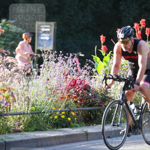 08.09.2024 - Stadtparktriathlon Zöllner http://msf.ph/oto/7009061 08.09.2024 08:54:05 Radfahren 16, 64, 69 meine-sportfotos.de