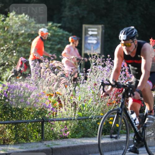08.09.2024 - Stadtparktriathlon Zöllner http://msf.ph/oto/7009065 08.09.2024 08:54:05 Radfahren 16, 64, 69 meine-sportfotos.de