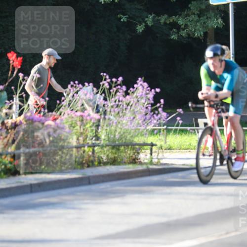 08.09.2024 - Stadtparktriathlon Zöllner http://msf.ph/oto/7009169 08.09.2024 08:54:36 Radfahren 65 meine-sportfotos.de