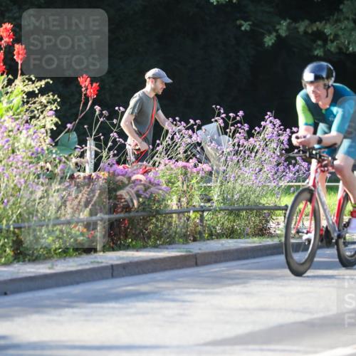 08.09.2024 - Stadtparktriathlon Zöllner http://msf.ph/oto/7009175 08.09.2024 08:54:37 Radfahren 65 meine-sportfotos.de