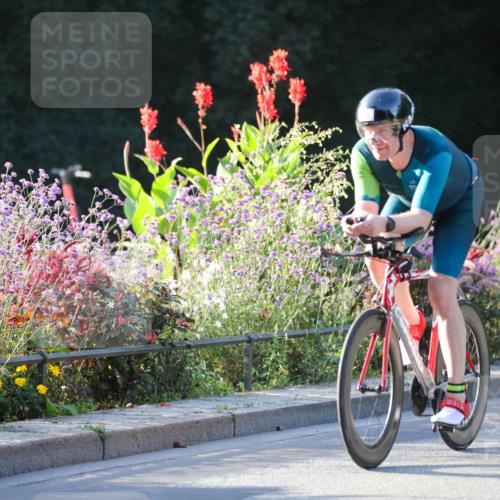 08.09.2024 - Stadtparktriathlon Zöllner http://msf.ph/oto/7009179 08.09.2024 08:54:37 Radfahren 65 meine-sportfotos.de
