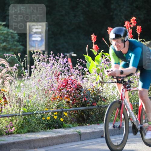 08.09.2024 - Stadtparktriathlon Zöllner http://msf.ph/oto/7009184 08.09.2024 08:54:37 Radfahren 65 meine-sportfotos.de