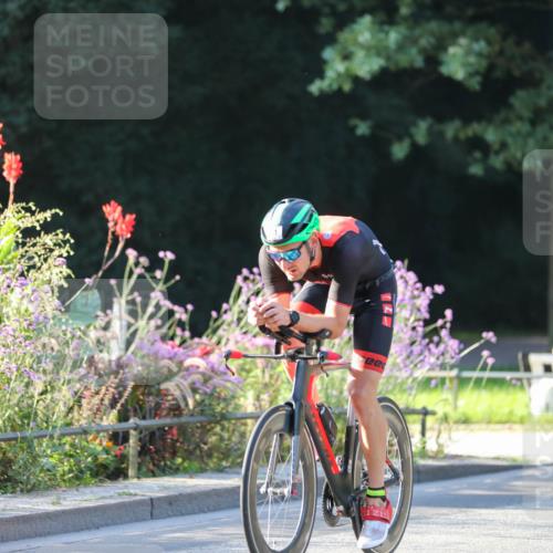 08.09.2024 - Stadtparktriathlon Zöllner http://msf.ph/oto/7009229 08.09.2024 08:54:59 Radfahren 11 meine-sportfotos.de