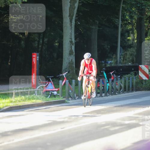 08.09.2024 - Stadtparktriathlon Zöllner http://msf.ph/oto/7009327 08.09.2024 08:55:50 Radfahren 2 meine-sportfotos.de