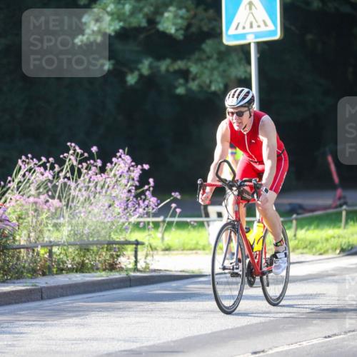 08.09.2024 - Stadtparktriathlon Zöllner http://msf.ph/oto/7009337 08.09.2024 08:55:52 Radfahren 2, 19, 49, 86 meine-sportfotos.de