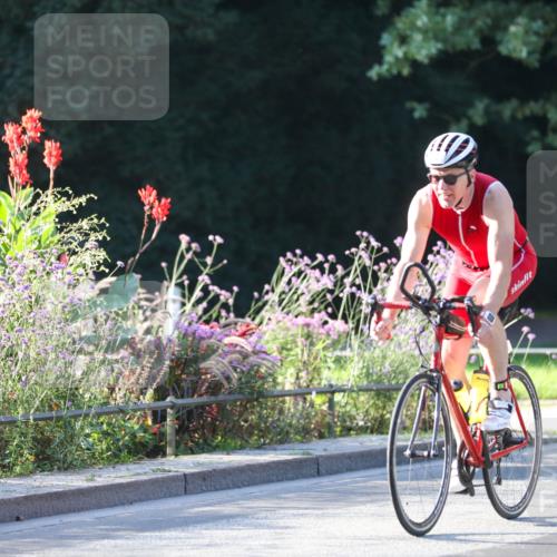 08.09.2024 - Stadtparktriathlon Zöllner http://msf.ph/oto/7009344 08.09.2024 08:55:52 Radfahren 2, 19, 49, 86 meine-sportfotos.de