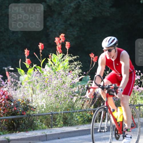08.09.2024 - Stadtparktriathlon Zöllner http://msf.ph/oto/7009355 08.09.2024 08:55:52 Radfahren 2, 19, 49, 86 meine-sportfotos.de