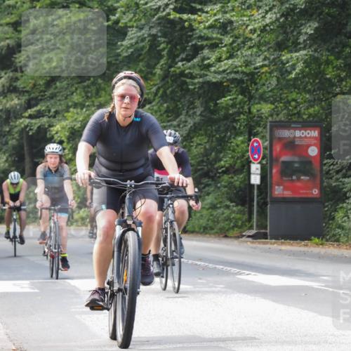 08.09.2024 - Stadtparktriathlon Zöllner http://msf.ph/oto/7009574 08.09.2024 11:58:01 Radfahren 595, 613, 677, 696, 716, 726, 739, 746, 749, 762, 780, 787, 828 meine-sportfotos.de