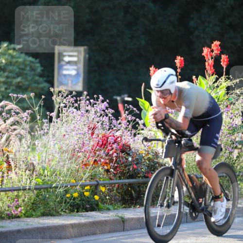 08.09.2024 - Stadtparktriathlon Zöllner http://msf.ph/oto/7009623 08.09.2024 08:56:42 Radfahren 32, 47, 50, 56, 62 meine-sportfotos.de