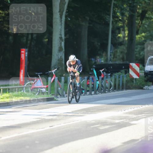 08.09.2024 - Stadtparktriathlon Zöllner http://msf.ph/oto/7009759 08.09.2024 08:57:04 Radfahren 77 meine-sportfotos.de