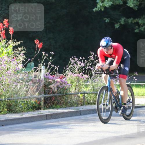 08.09.2024 - Stadtparktriathlon Zöllner http://msf.ph/oto/7009810 08.09.2024 08:57:16 Radfahren 39, 78, 80 meine-sportfotos.de