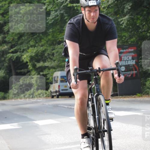 08.09.2024 - Stadtparktriathlon Zöllner http://msf.ph/oto/7009811 08.09.2024 11:58:18 Radfahren 705, 718, 748, 770 meine-sportfotos.de