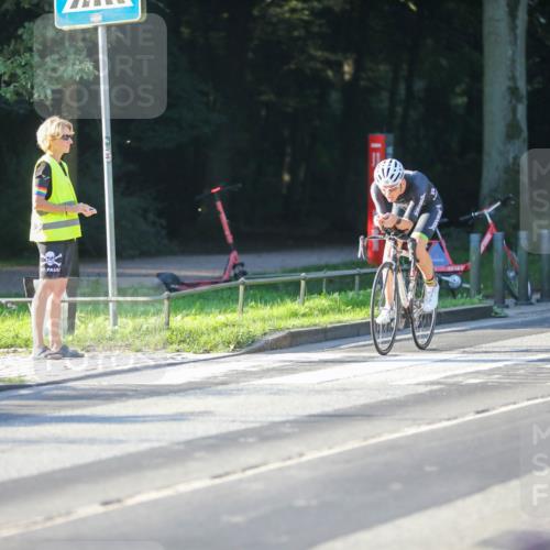 08.09.2024 - Stadtparktriathlon Zöllner http://msf.ph/oto/7009849 08.09.2024 08:57:26 Radfahren 25, 26, 71, 80, 83 meine-sportfotos.de