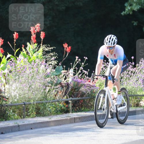 08.09.2024 - Stadtparktriathlon Zöllner http://msf.ph/oto/7009946 08.09.2024 08:57:43 Radfahren 66, 89 meine-sportfotos.de