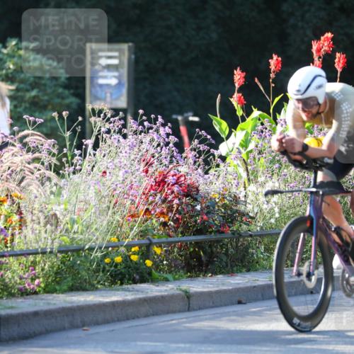 08.09.2024 - Stadtparktriathlon Zöllner http://msf.ph/oto/7009988 08.09.2024 08:57:56 Radfahren 15, 40, 44, 54, 63, 76 meine-sportfotos.de