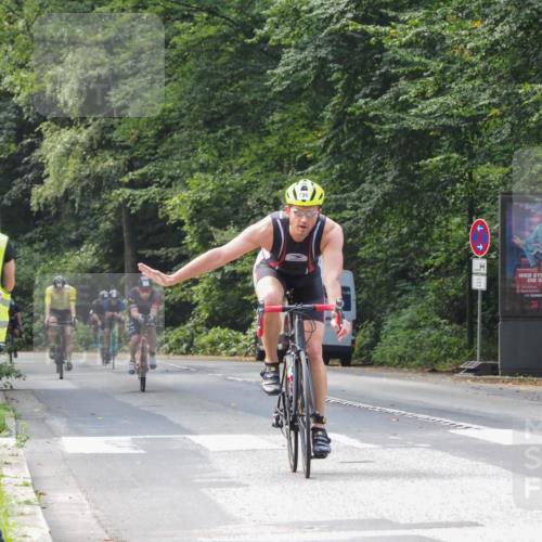 08.09.2024 - Stadtparktriathlon Zöllner http://msf.ph/oto/7010122 08.09.2024 11:59:02 Radfahren 564, 689, 758, 765, 775, 796, 811, 815, 843 meine-sportfotos.de