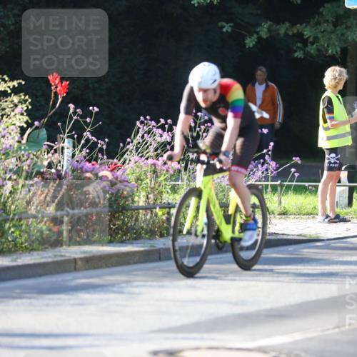 08.09.2024 - Stadtparktriathlon Zöllner http://msf.ph/oto/7010136 08.09.2024 08:58:14 Radfahren 23, 35, 37, 72 meine-sportfotos.de