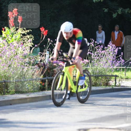 08.09.2024 - Stadtparktriathlon Zöllner http://msf.ph/oto/7010140 08.09.2024 08:58:14 Radfahren 23, 35, 37, 72 meine-sportfotos.de