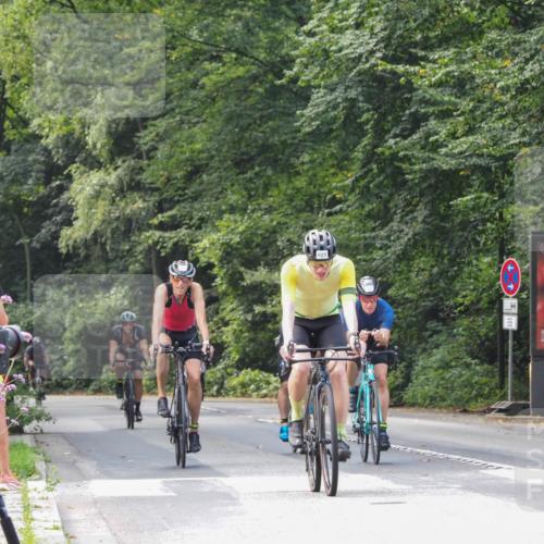 08.09.2024 - Stadtparktriathlon Zöllner http://msf.ph/oto/7010151 08.09.2024 11:59:07 Radfahren 689, 758, 765, 775, 796, 815, 824 meine-sportfotos.de