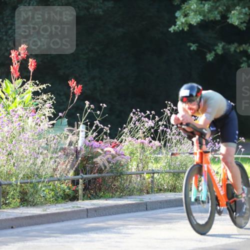 08.09.2024 - Stadtparktriathlon Zöllner http://msf.ph/oto/7010214 08.09.2024 08:58:35 Radfahren 41, 85 meine-sportfotos.de
