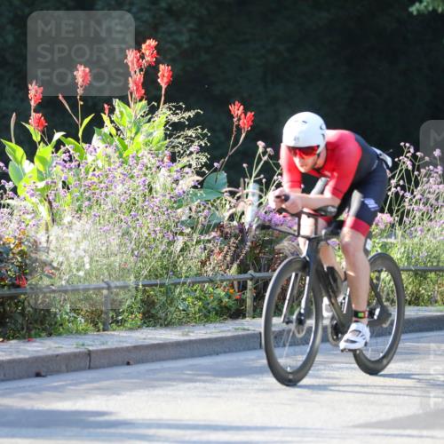 08.09.2024 - Stadtparktriathlon Zöllner http://msf.ph/oto/7010278 08.09.2024 08:58:40 Radfahren 27, 41, 57, 74, 85 meine-sportfotos.de