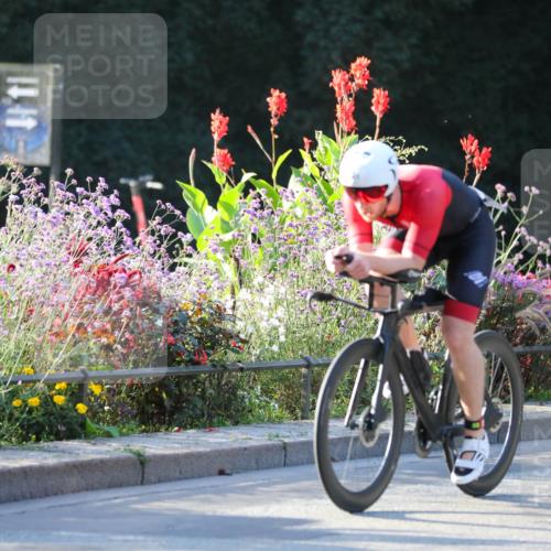 08.09.2024 - Stadtparktriathlon Zöllner http://msf.ph/oto/7010284 08.09.2024 08:58:40 Radfahren 27, 41, 57, 74, 85 meine-sportfotos.de