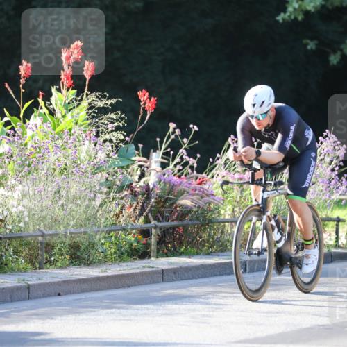 08.09.2024 - Stadtparktriathlon Zöllner http://msf.ph/oto/7010354 08.09.2024 08:58:48 Radfahren 27, 28, 57, 74 meine-sportfotos.de
