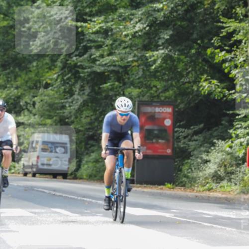 08.09.2024 - Stadtparktriathlon Zöllner http://msf.ph/oto/7010415 08.09.2024 11:59:34 Radfahren 582, 663, 679, 708, 710, 741, 744 meine-sportfotos.de