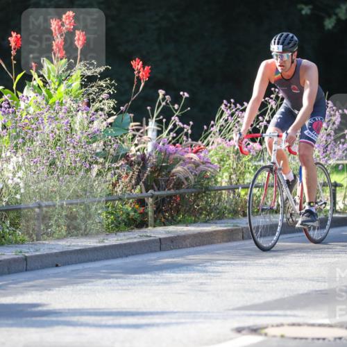 08.09.2024 - Stadtparktriathlon Zöllner http://msf.ph/oto/7010430 08.09.2024 08:59:01 Radfahren 3, 8, 10, 42 meine-sportfotos.de