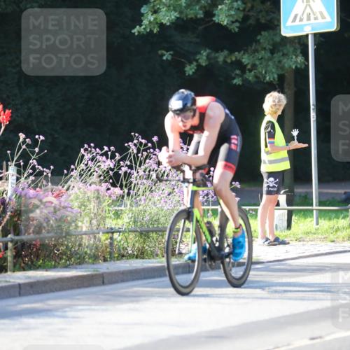 08.09.2024 - Stadtparktriathlon Zöllner http://msf.ph/oto/7010453 08.09.2024 08:59:03 Radfahren 3, 8, 10, 42 meine-sportfotos.de