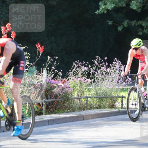 08.09.2024 - Stadtparktriathlon Zöllner http://msf.ph/oto/7010460 08.09.2024 08:59:04 Radfahren 3, 8, 10, 42 meine-sportfotos.de