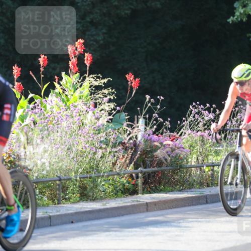 08.09.2024 - Stadtparktriathlon Zöllner http://msf.ph/oto/7010466 08.09.2024 08:59:04 Radfahren 3, 8, 10, 42 meine-sportfotos.de